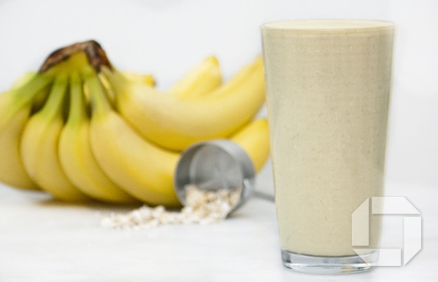 HEILSUDRYKKUR – Banana-hafra prótein smoothie