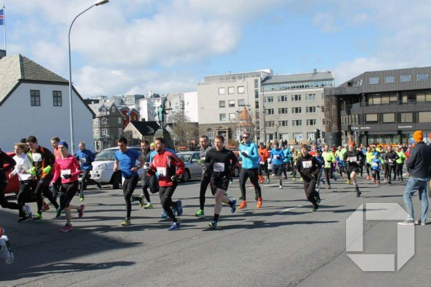 Víðavangshlaup ÍR verður haldið í 103. sinn á sumardaginn fyrsta, 19. apríl.